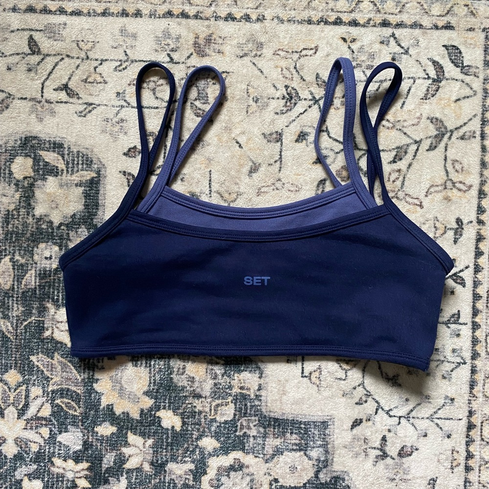 SET Active Form Cloud two tone sports bra colorway Current